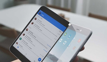 Microsoft begins charming developers into supporting its dual-screen vision